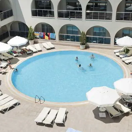 Resort Diamond &