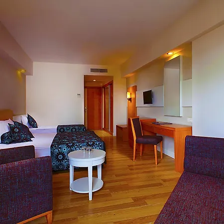 Resort Diamond & 5*